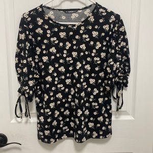 SHEIN Top 95% polyester 5% Spandex nearly new worn once